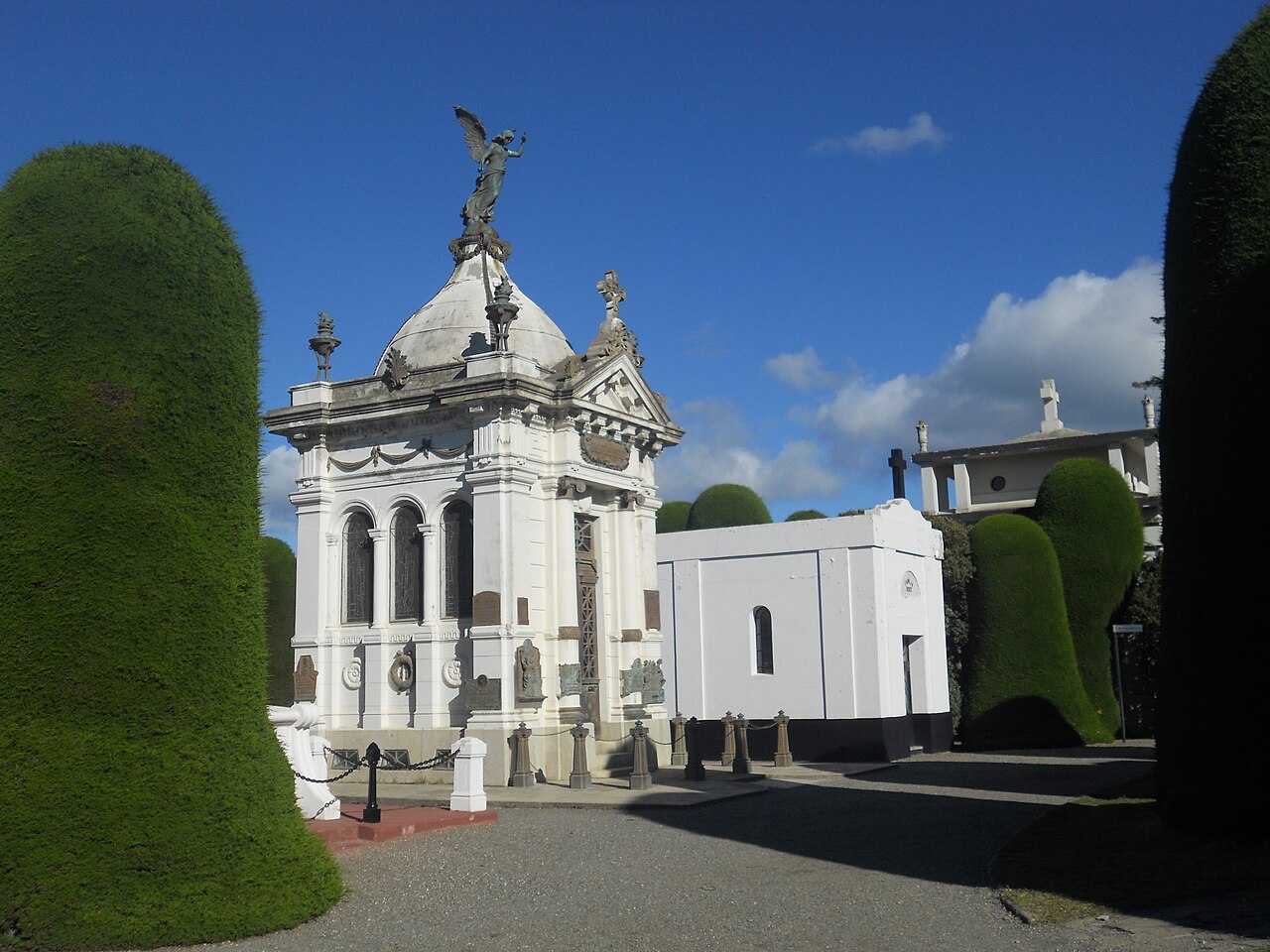 Cementerio Municipal Sara Braun - Turisters